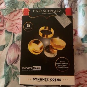 FAO Schwarz Dynamic Coins Magic Trick Set